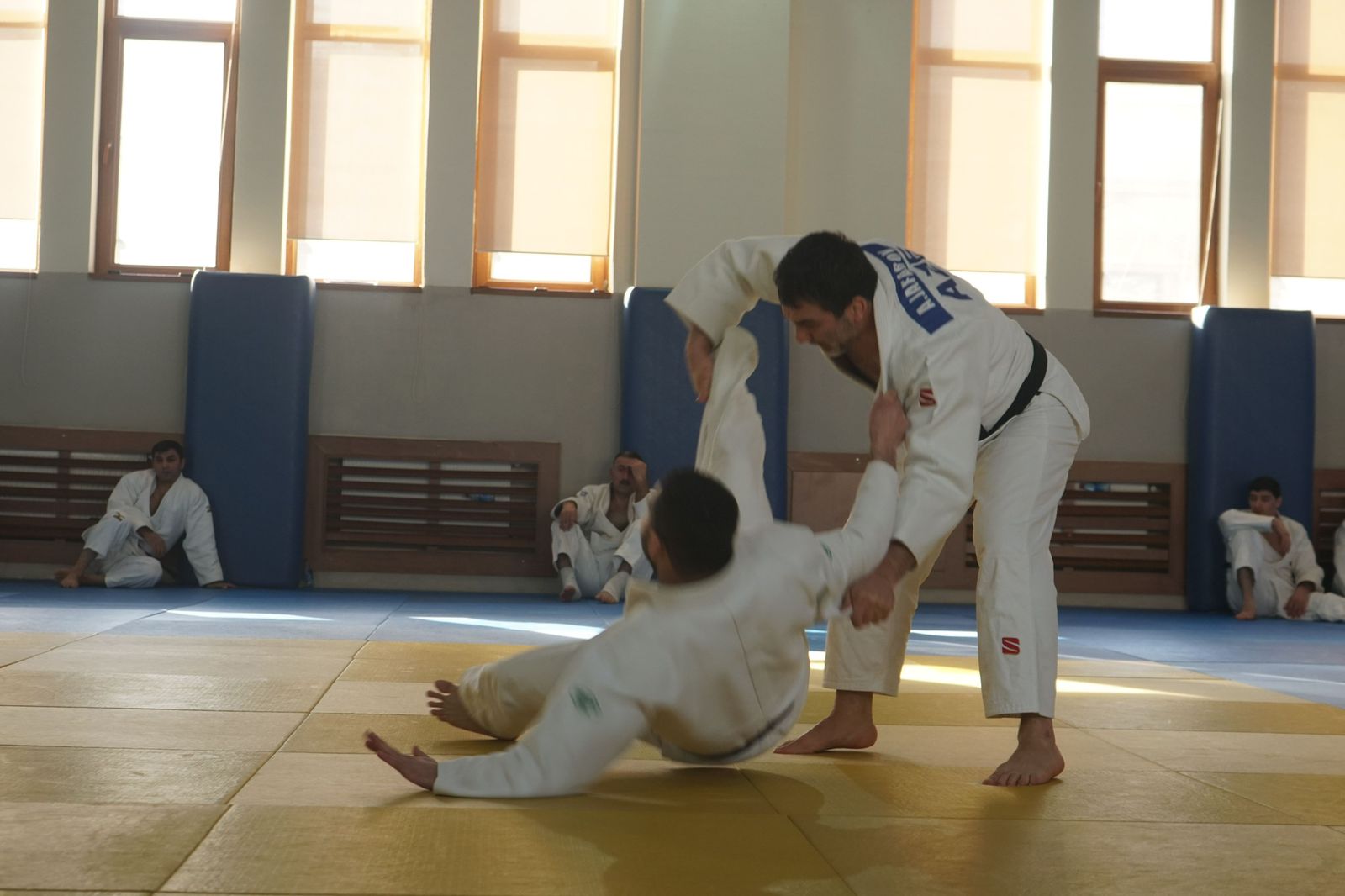 img/posts/judo-club-2012nin-mesqcilerine-sertifikatlar-teqdim-edilib-2023-02-19-225714/7.jpg